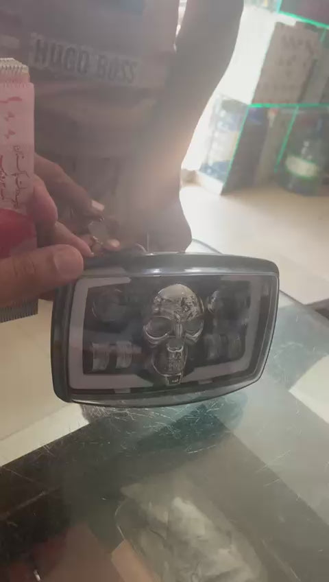 Skull Style LED Headlight with Indicators for Honda CD70 & CG125 – Upgraded Model