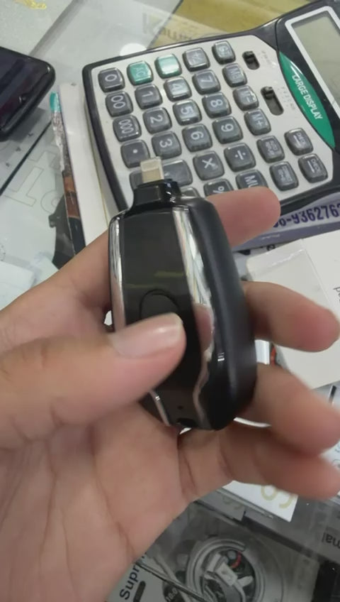 1500mah-keychain-power-bank-iphone